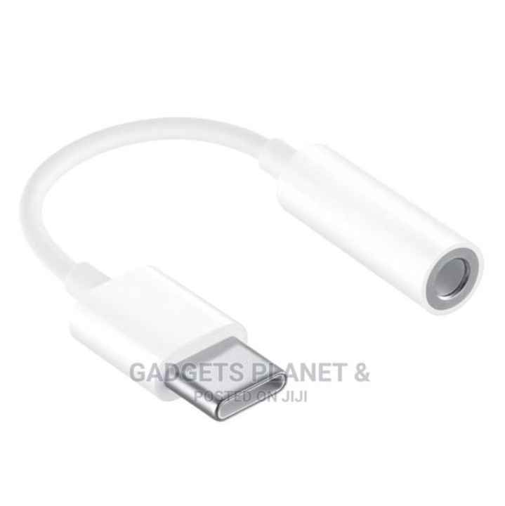 Usb-C to 3.5 Mm Headphone Jack Adapter - Apple